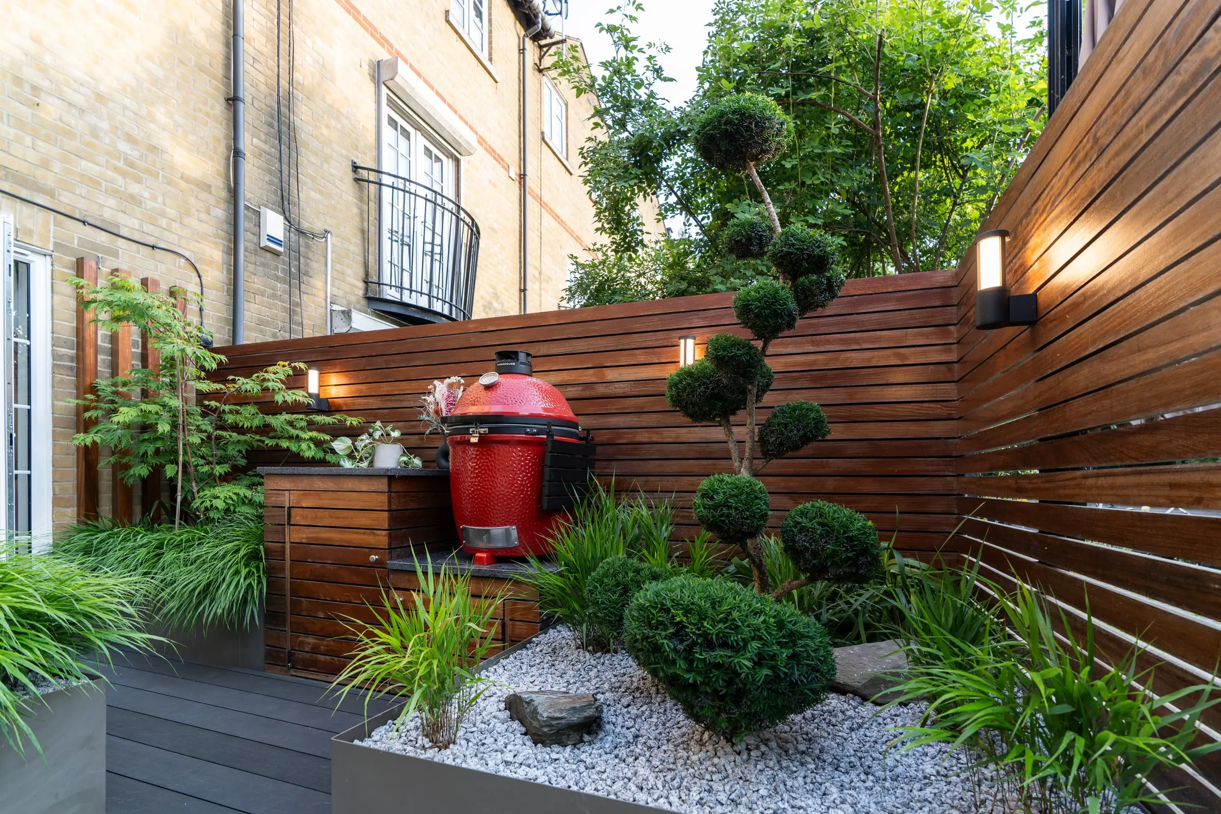 Victoria Park garden, completed (1)